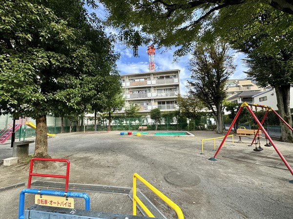 徳持第二児童公園