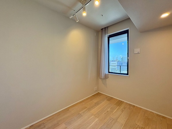 テラス渋谷美竹_ゆとりがある洋室の写真1