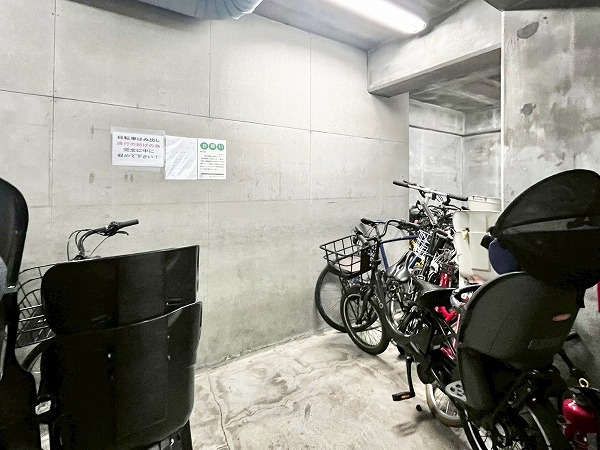 インペリアル広尾　駐輪場