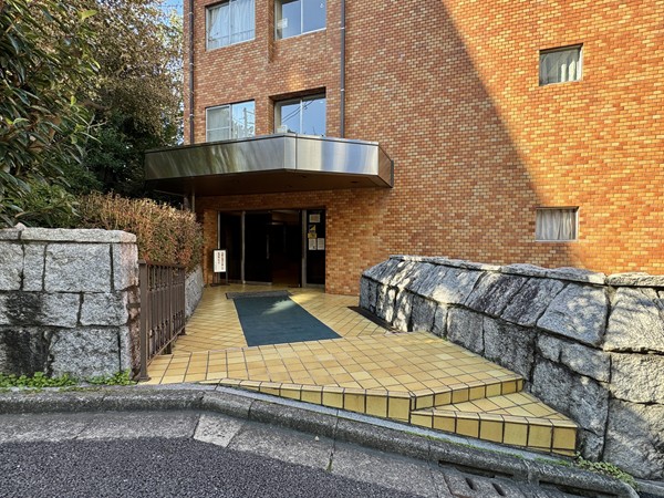 カルム赤坂　アプローチ