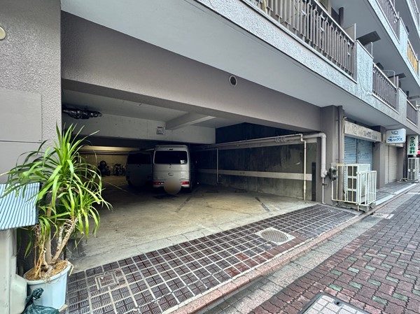 シャトレー西蒲田　駐車場