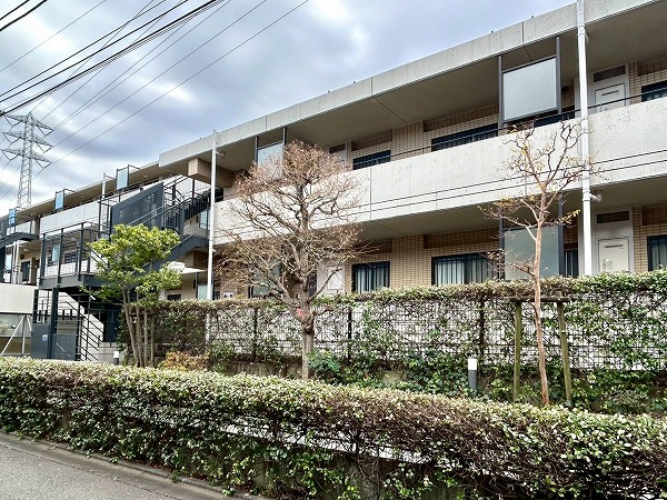 ライフアップ高井戸　外観2