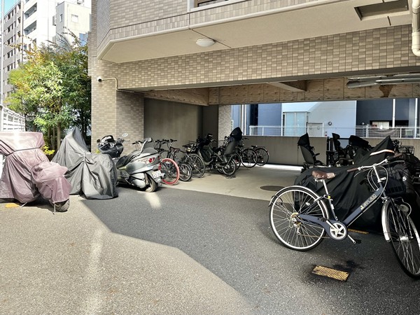 ライオンズマンション渋谷シティ　駐輪場