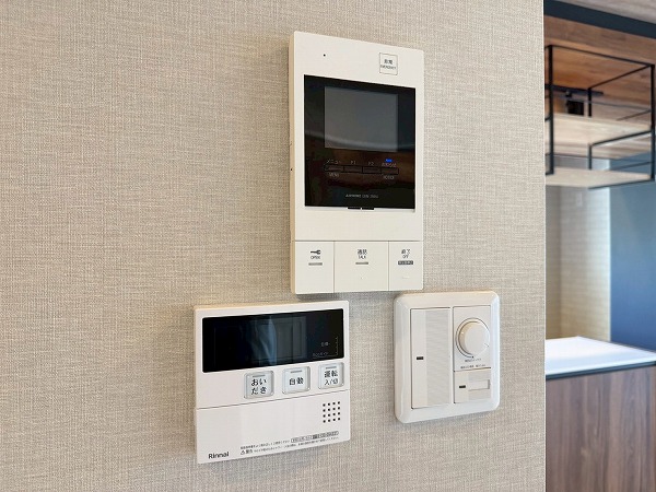 サングリア中目黒_モニター付きインターホンの写真 