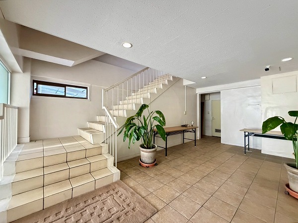 柿の木坂アビタシオン　エントランスロビー