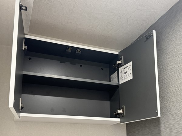 西蒲田スカイハイツ_トイレ吊戸棚の写真 