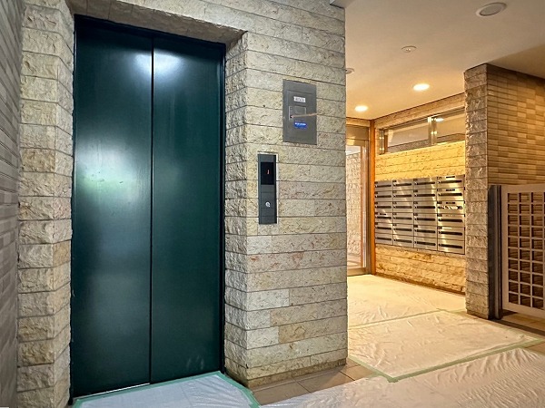スターロワイヤル久我山　エレベーター