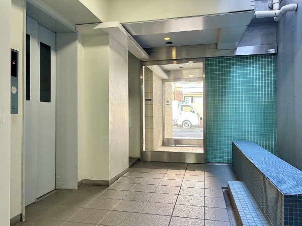 プラーティノ多摩川鵜の木弐番館　エレベーター