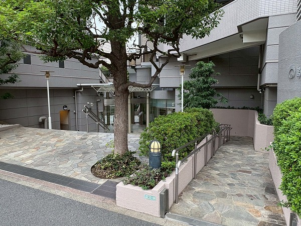 朝日ツイン目黒　アプローチ①