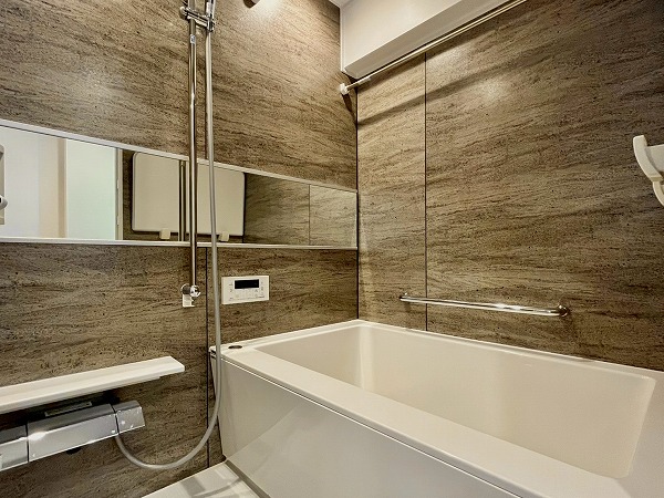 マンションニュー目黒_バスルームの写真