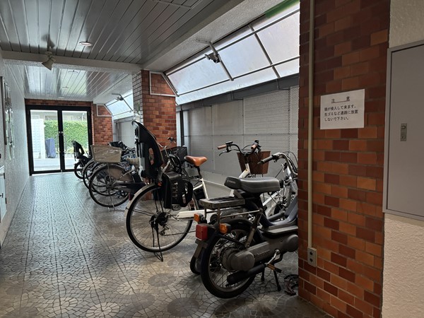 日興パレス恵比寿　駐輪場