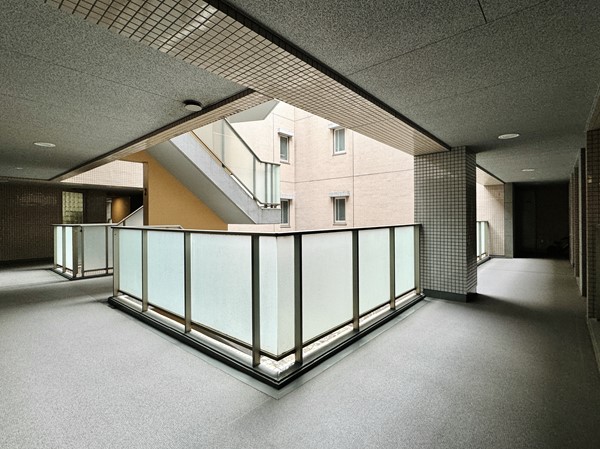 オーベル三軒茶屋dR 外廊下