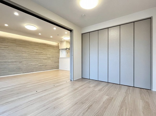 マンションニュー目黒_洋室の写真