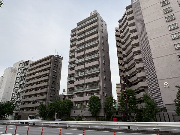 朝日ツイン目黒　外観　右から