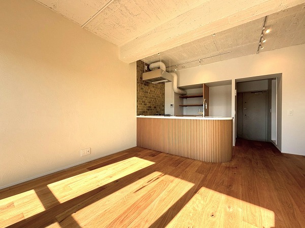 柿の木坂アビタシオン_陽当たりの良いリビングの写真