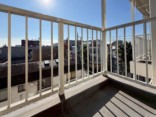 柿の木坂アビタシオン_バルコニーの写真