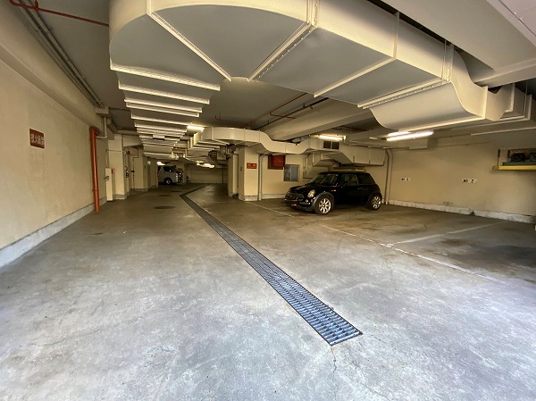 サンビューハイツ渋谷 駐車場