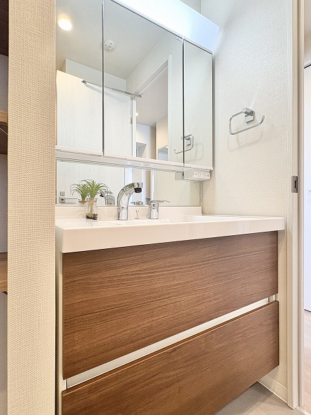 レ・ジェイド上北沢_清潔感のあるパウダールームの写真