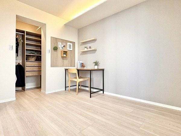 レ・ジェイド上北沢_広々とした洋室の写真