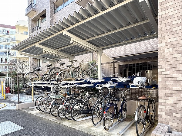 ライオンズシティ幡ヶ谷弐番館　駐輪場