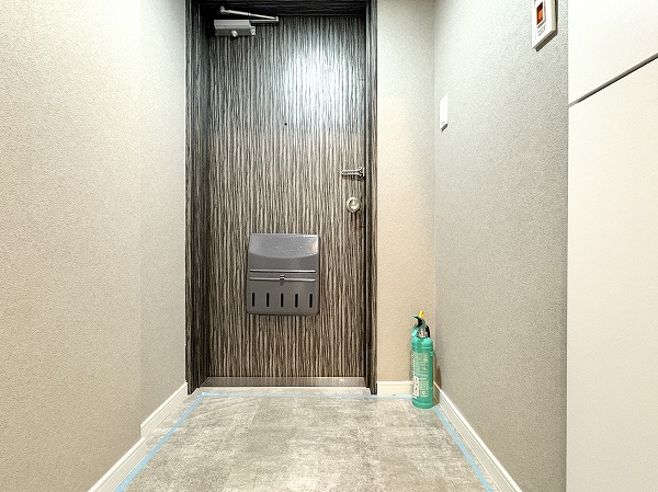 アルム幡ヶ谷_シンプルな玄関の写真 