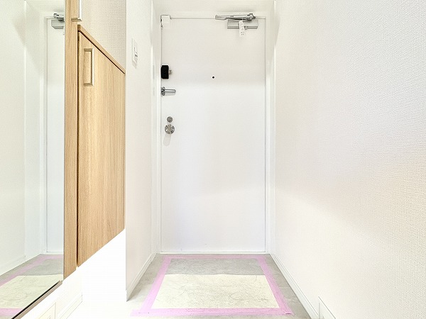 シャーレー原宿_爽やかな玄関の写真