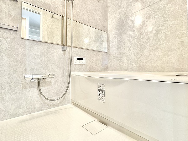 シャーレー原宿_お洒落なバスルームの写真