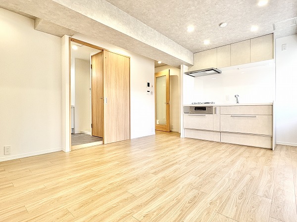 シャーレー原宿_ゆとりあるリビングダイニングキッチンの写真