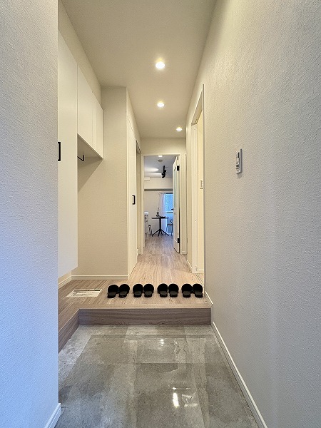 ライオンズプラザ池尻大橋_室内廊下の写真 