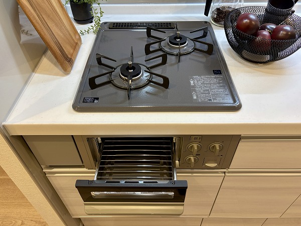 ライオンズプラザ池尻大橋_グリル付2口ガスコンロの写真 