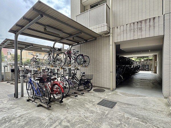 クラッシィハウス世田谷公園　駐輪場