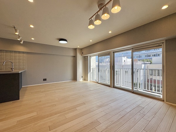 ファミール三軒茶屋_リノベ済の部屋の写真