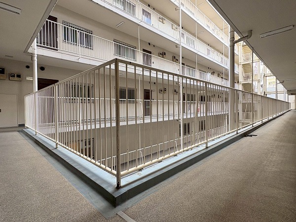 さんろーどダイヤモンドマンション　外廊下