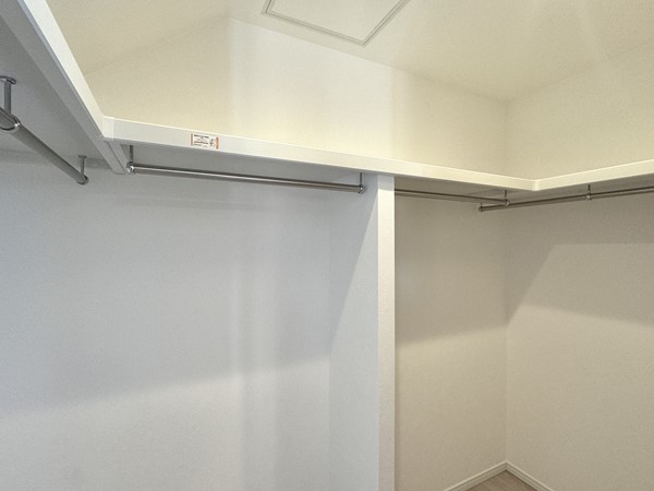 ディナ・スカーラ品川戸越_ウォークインクローゼットの写真