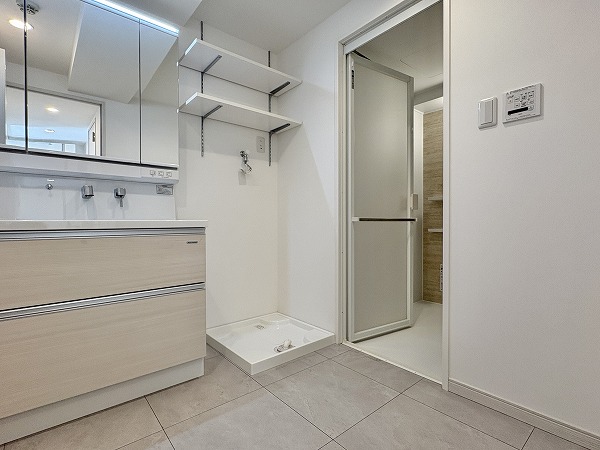 プラーティノ多摩川鵜の木弐番館_洗面化粧台の写真