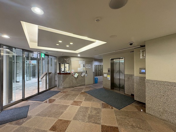 朝日ツイン目黒　エントランスホール