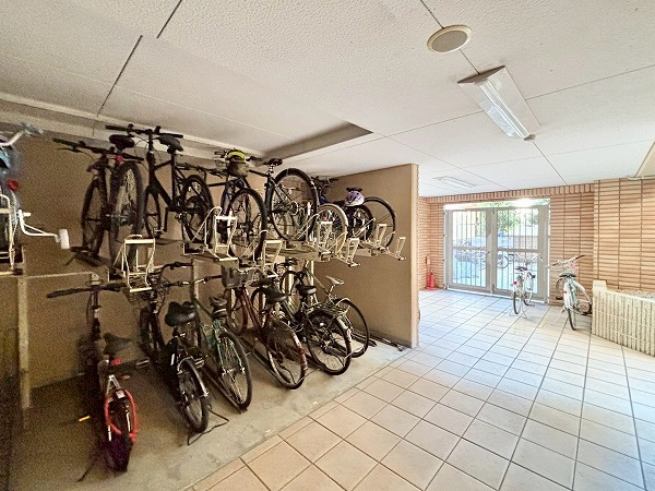 ジェイパーク文京白山 駐輪場