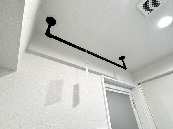 西蒲田スカイハイツ_ランドリーポールハンガーの写真 