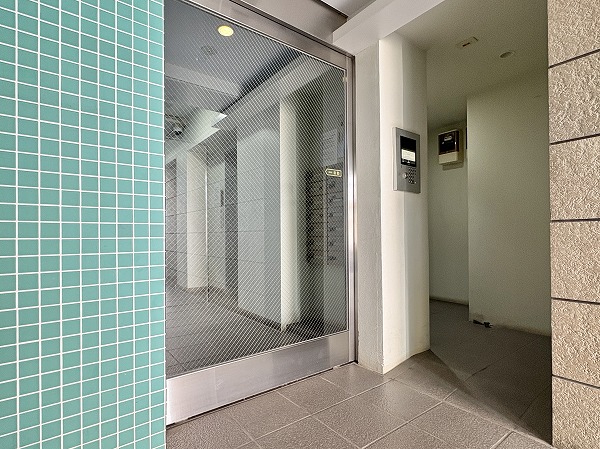 プラーティノ多摩川鵜の木弐番館　エントランス