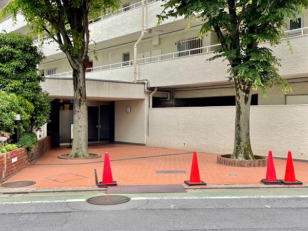 ファミール三軒茶屋 アプローチ