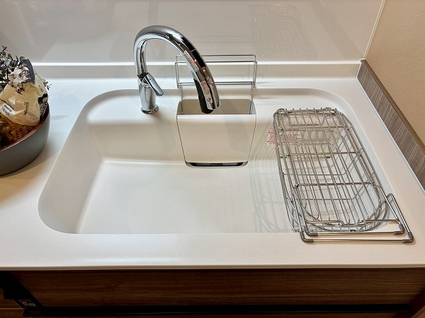 ヒルズ目白台_大きなキッチンシンクの写真 