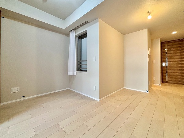 プレミスト赤坂檜町公園_広々としたリビングダイニングキッチンの写真