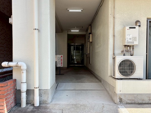 サンビューハイツ音羽　サブエントランス