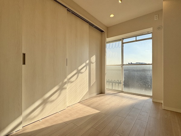 秀和第二奥沢レジデンス_4.6帖の洋室の写真