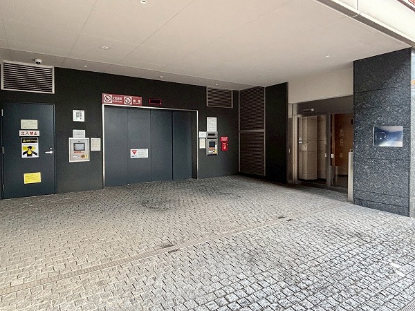 プレミスト赤坂檜町公園　駐車場