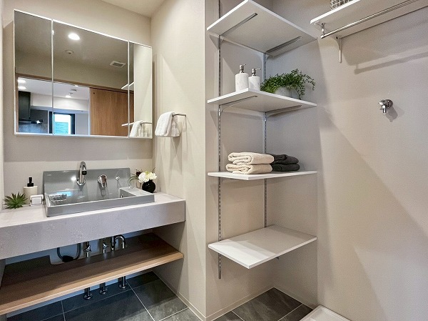 アトラス渋谷公園通り_おしゃれなパウダールームの写真