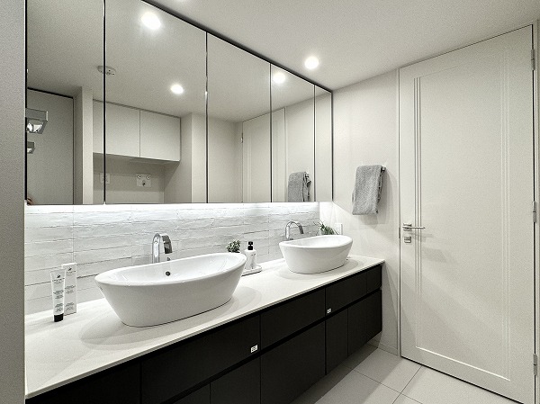 パークレ・ジェイド白金レジデンス_洗面室の写真