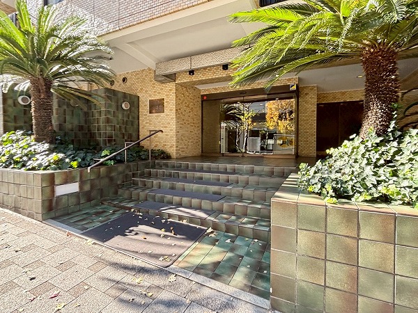 ルミナス一番町　アプローチ