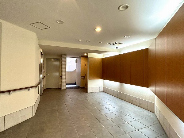 D'クラディア荻窪　エントランスホール