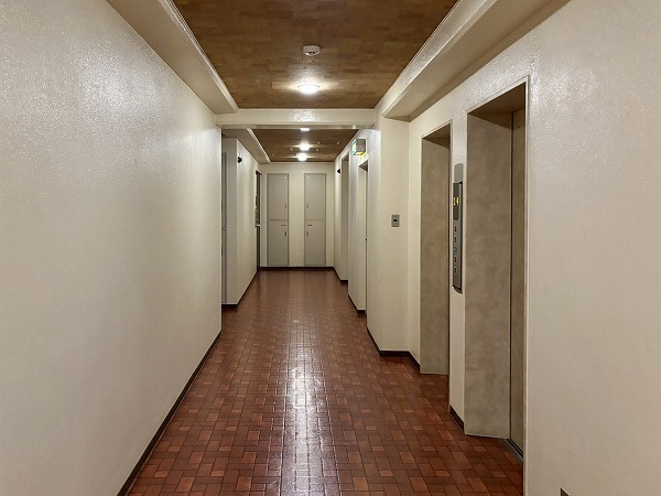 ルミナス一番町　内廊下